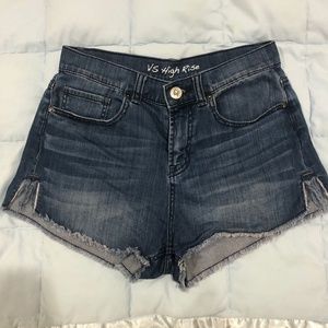 🚨 Jean shorts high waisted 🚨